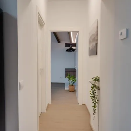 Centro Storico - Luxury Design And Comfort דירה Cormòns